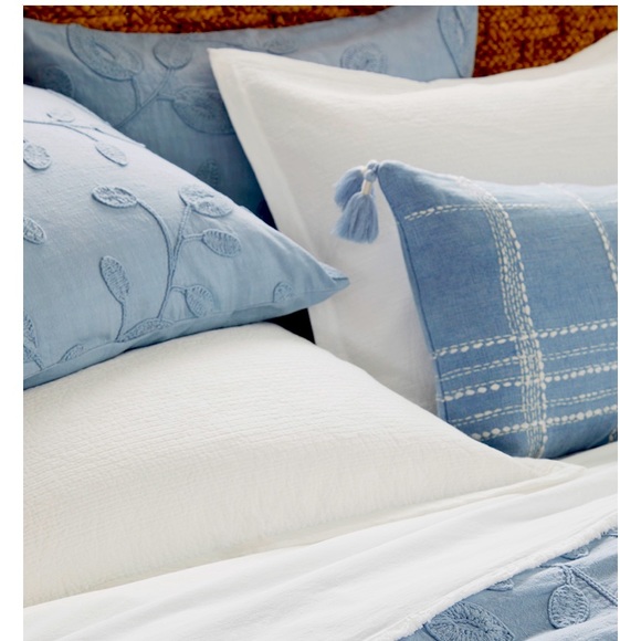 BNWT (2) Willowbrook KING Sham - Coastal Blue - Picture 2 of 3